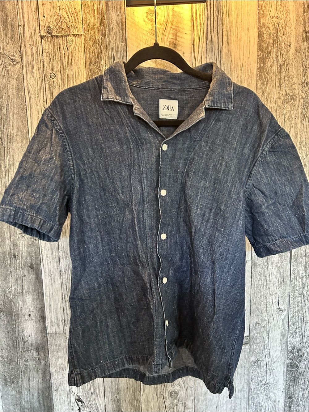 Zara Men’s Short-Sleeve Button-Down Denim Shirt in Dark Blue